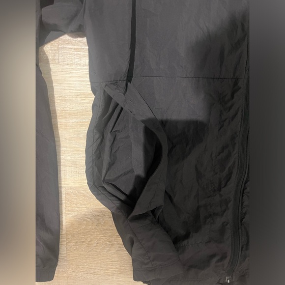 New Balance running jacket - Picture 3 of 7